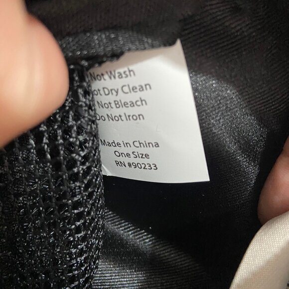 Essentials Belt Pouch Black - Picture 8 of 8